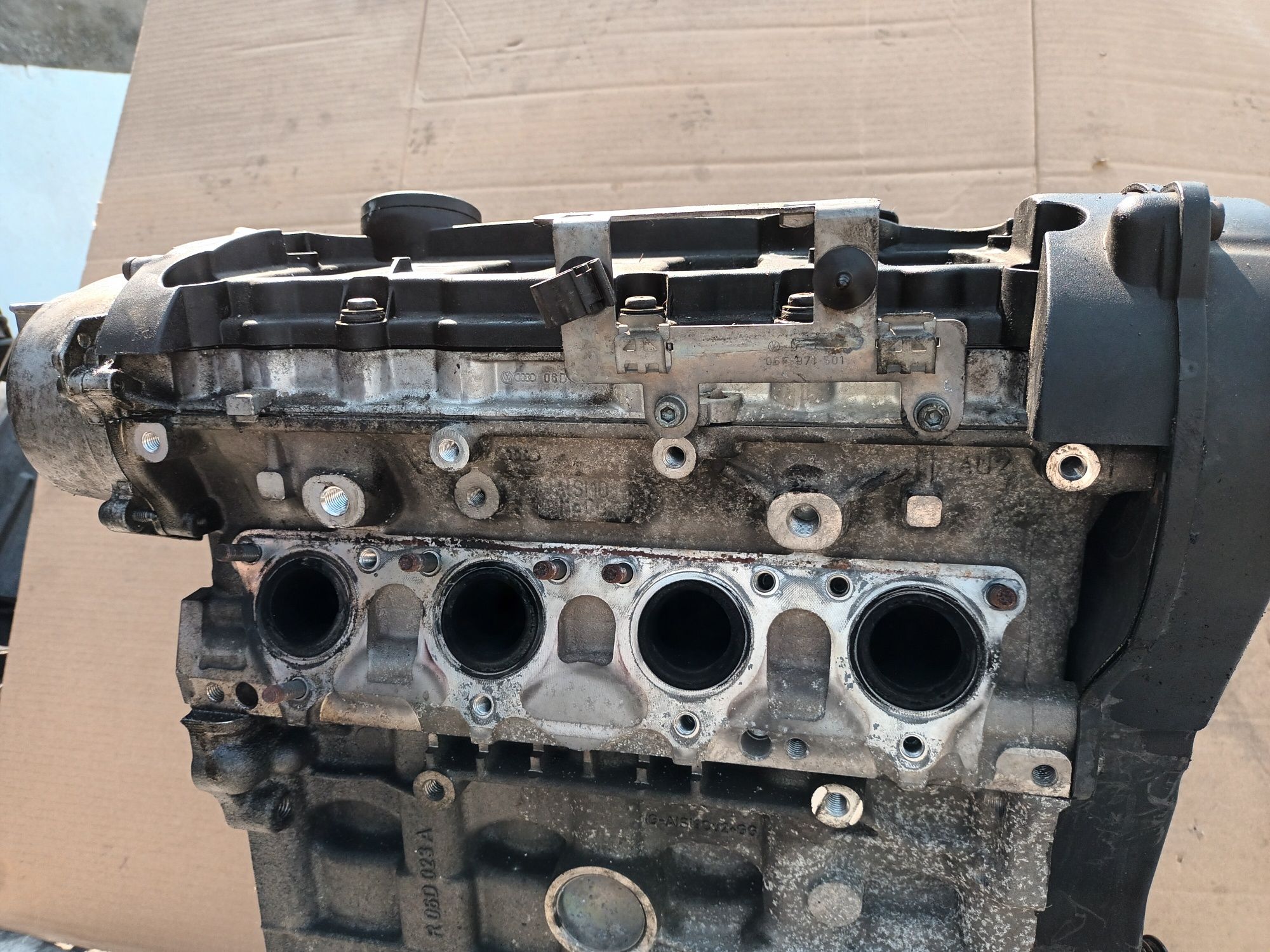 Silnik na części  głowica Wał tłoki korbowdy vw audi skoda BLR 2.0 fsi