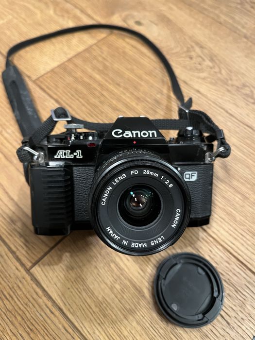 Canon AL-1 super stan z obeiktywem 28mm f2.8 pokrowiec