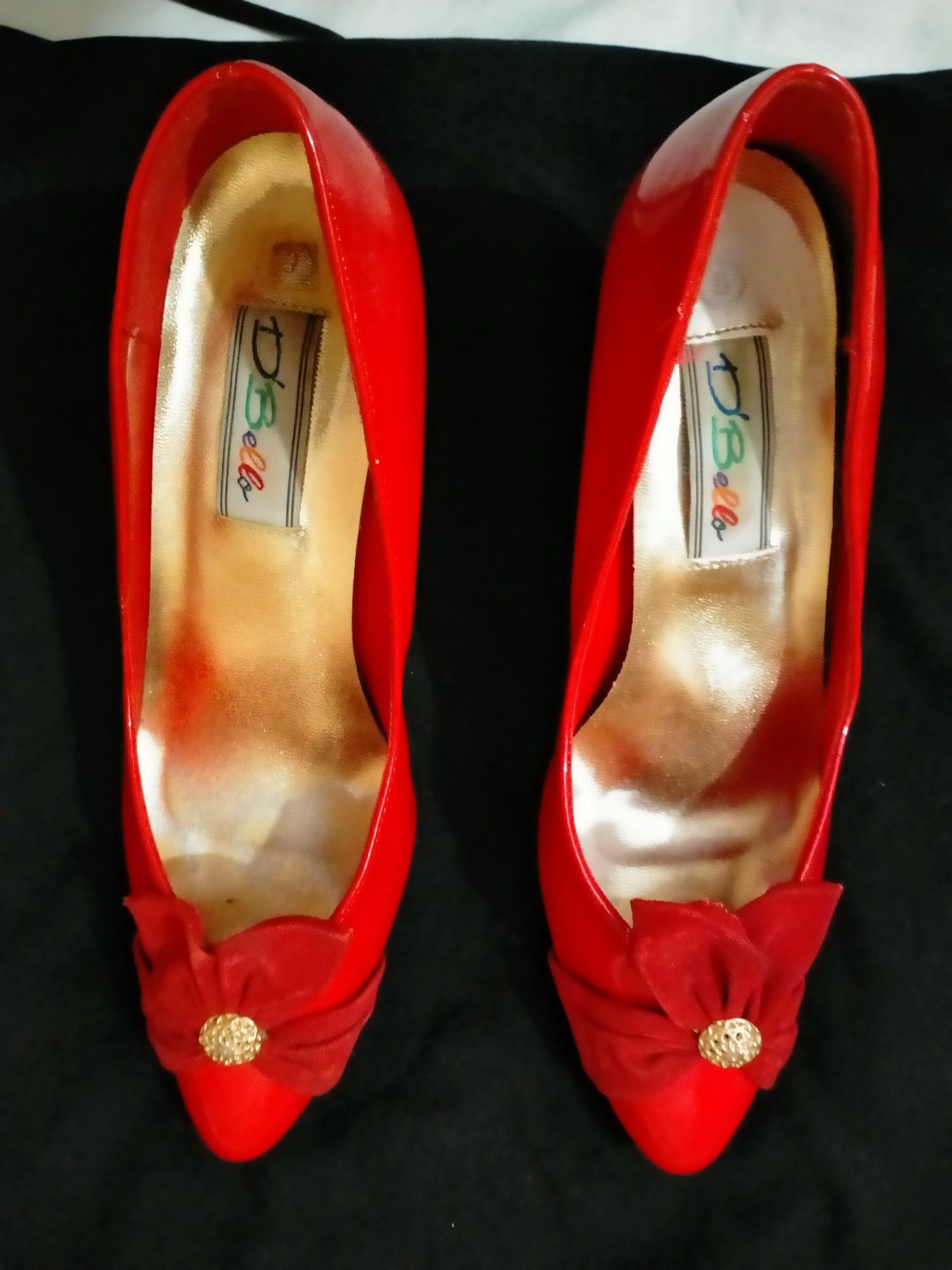 Женские туфли и босоножки на каблуке