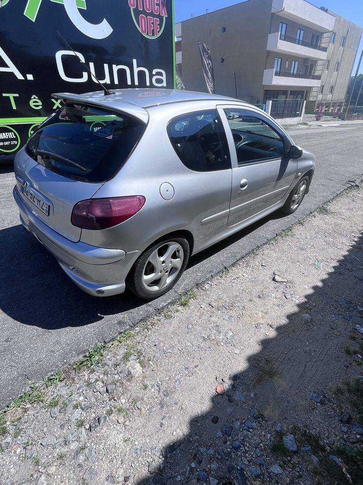 Peugeot 206 2.0 hdi 5 lugares