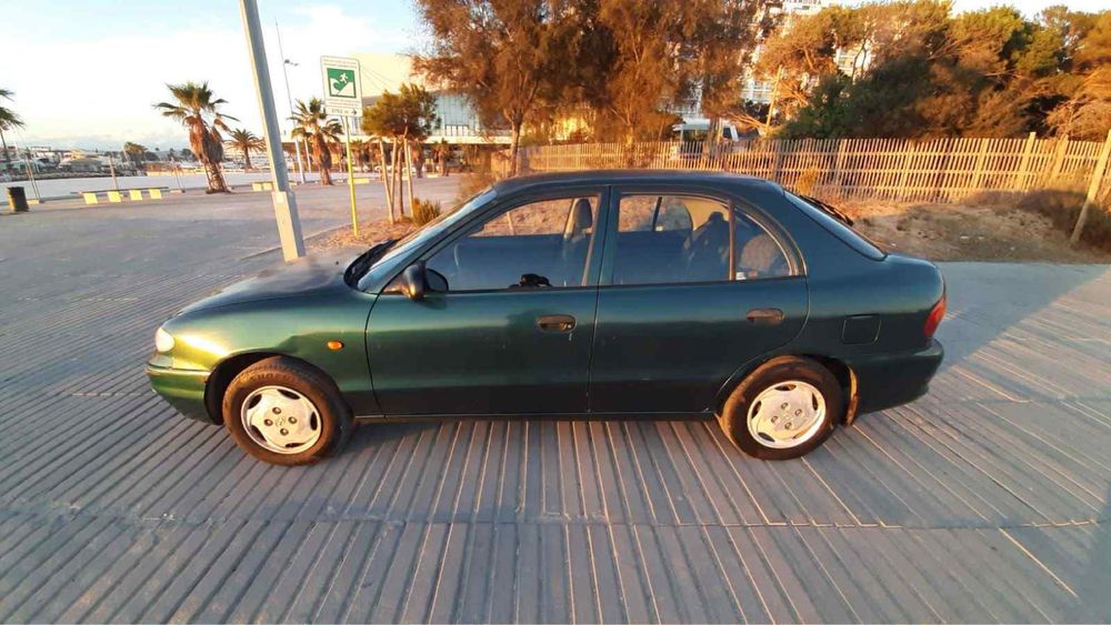 Hyundai accent 1996