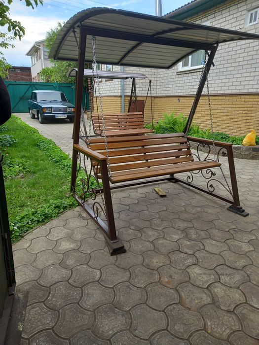 Садові качелі різних видів