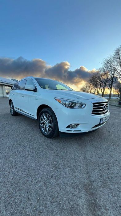 Продам надійну машину Infiniti QX60
