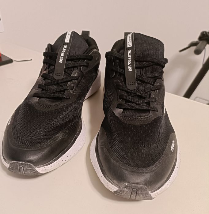 Ténis KIPRUN novos 46