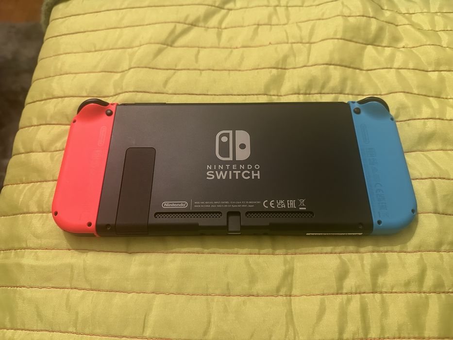 Nintendo Switch V2 + Acessórios