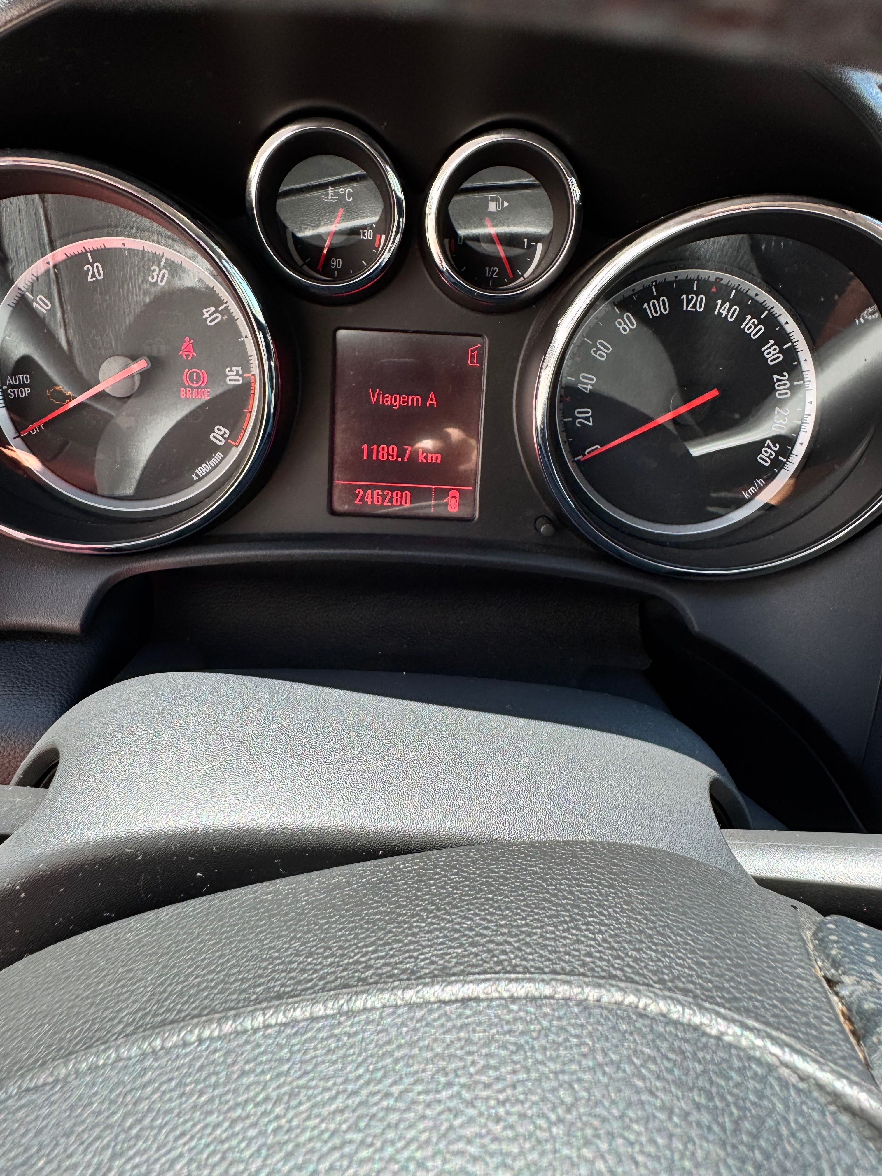 Vende se Opel em bom estado