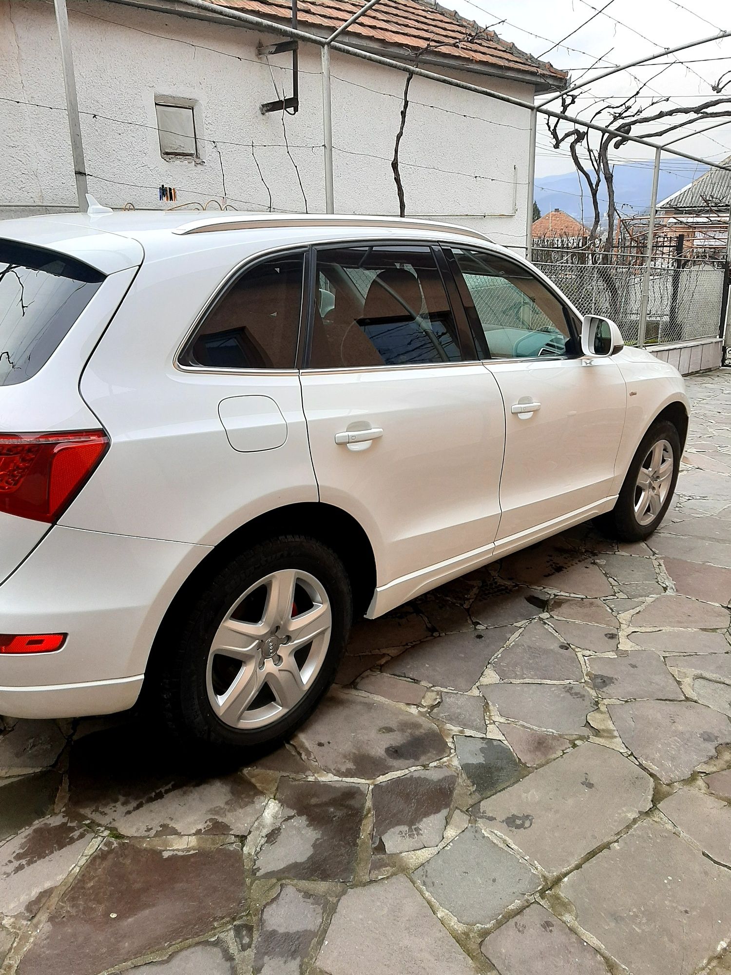 Ауді Q5 2.0 tdi 2009р.