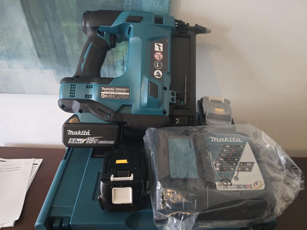 Makita DBN500 18v +3x akumulator + ładowarka+ walizka - stan nowy.
