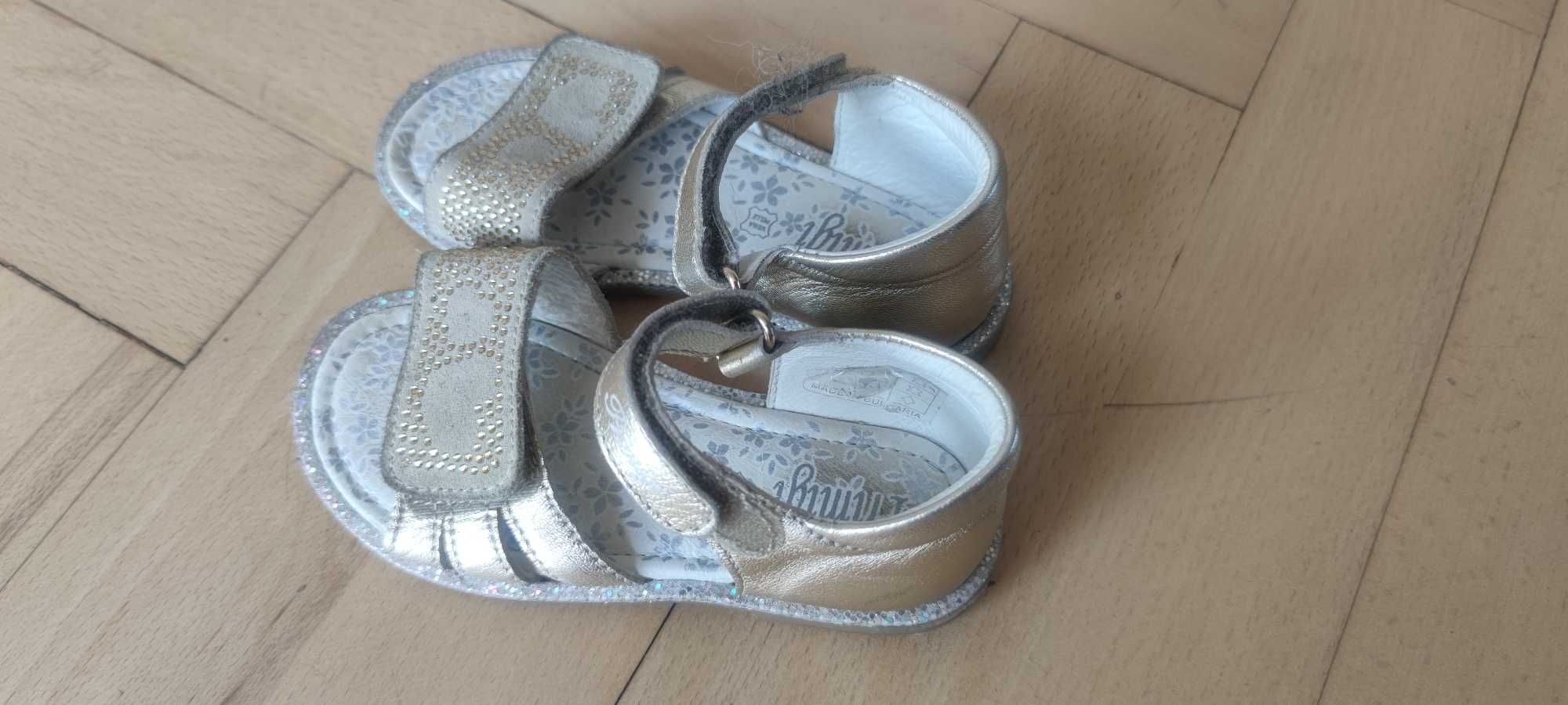 Buty dziewczęce sandały rozmiar 26