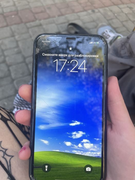 айфон xr в среднем состоянии