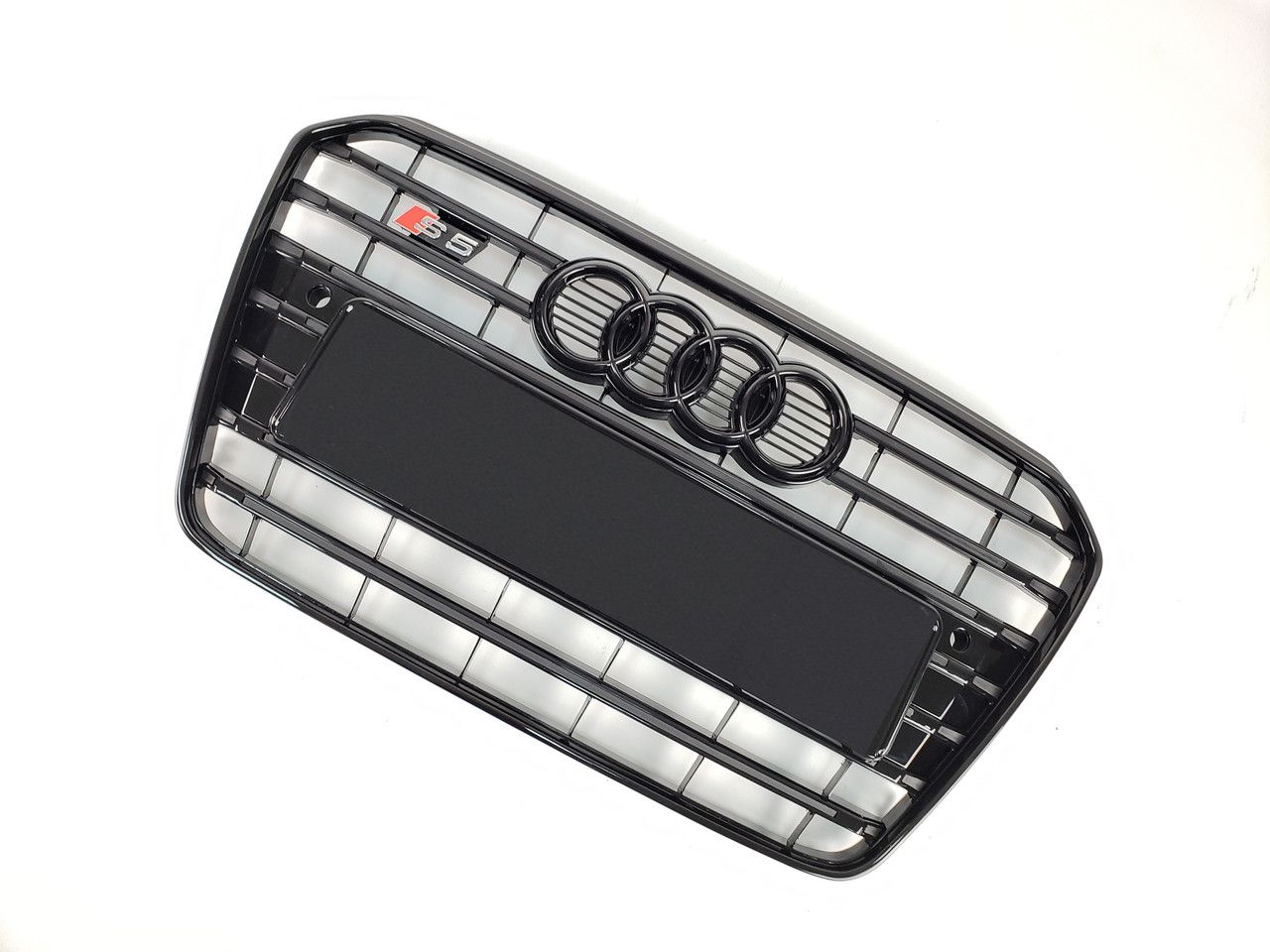 Решетка радиатора Audi A5 2011-2016 Черная в стиле S-Line