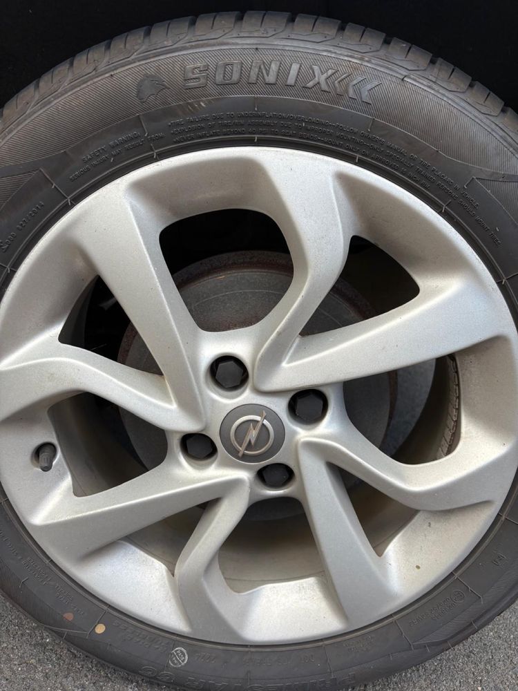 Opel corsa versão 120 anos