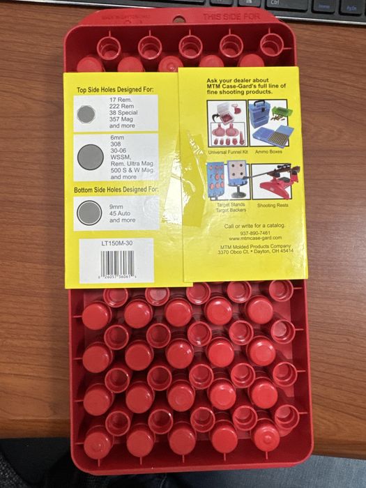 Універсальна підставка на 50 більших і 50 менших гнізд