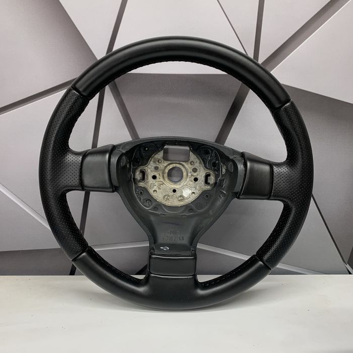 Перетягнутий руль VW Jetta Golf Caddy B6