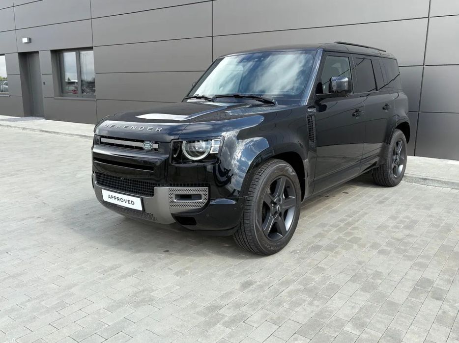 Land Rover Defender 110 MY25 3.0D I6 300 PS AWD X-Dynamic SE Dealer British Auto Szczecin