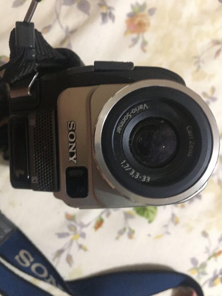 Видеокамера Sony Model: DCR-TRV11E