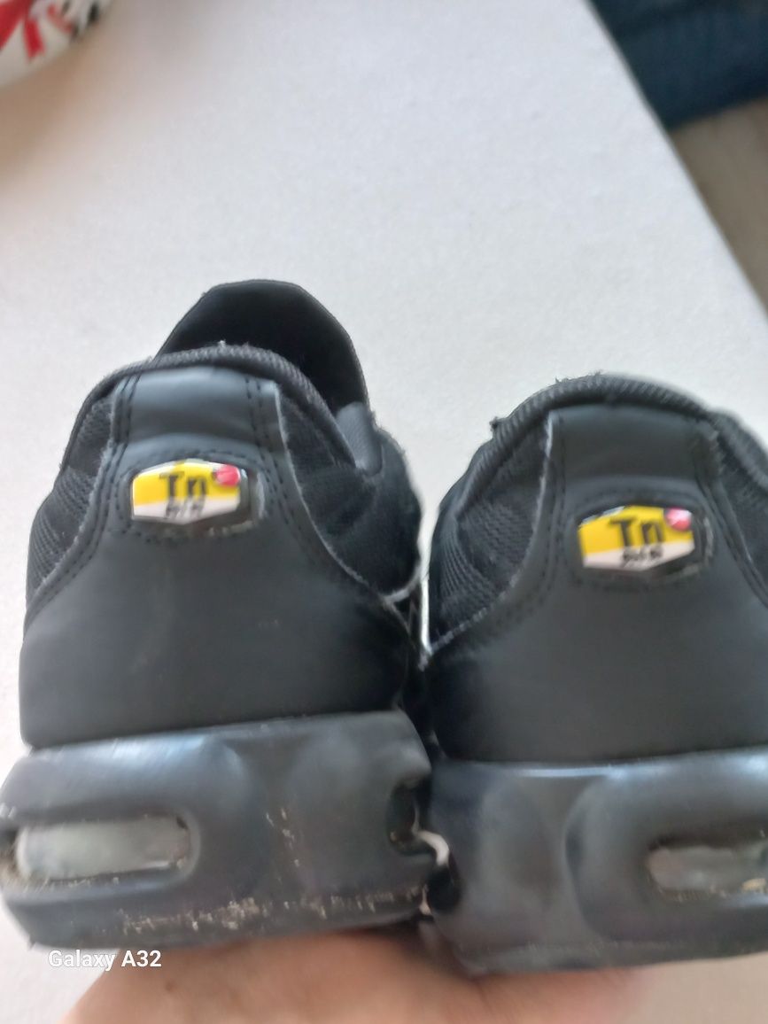 Nike Air Max Plus Tn buty męskie czarne rozmiar 39.