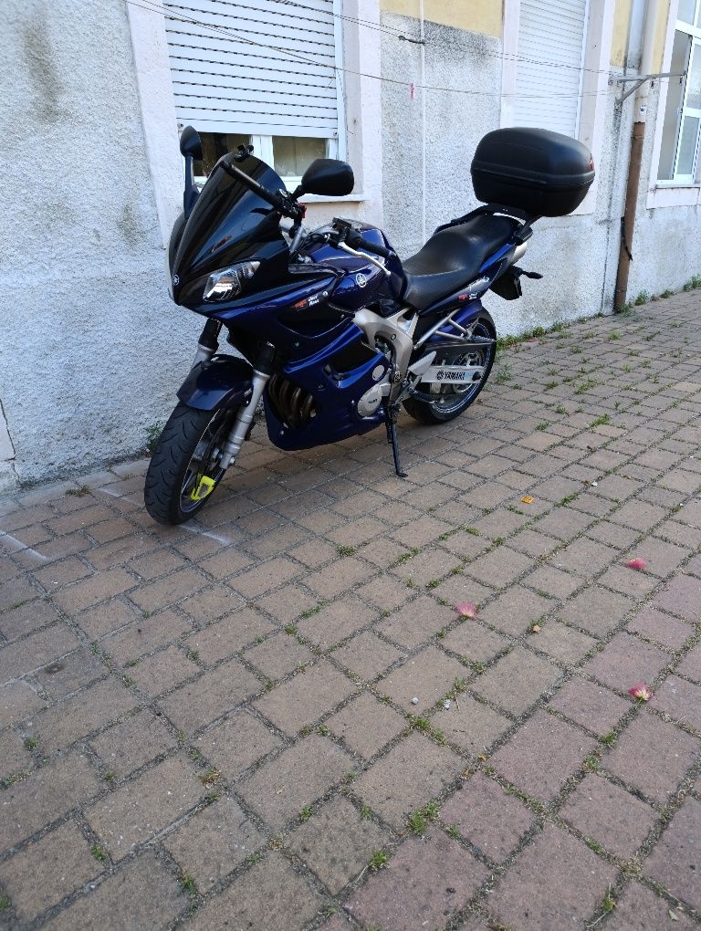 Yamaha fazer 600 cc impecável