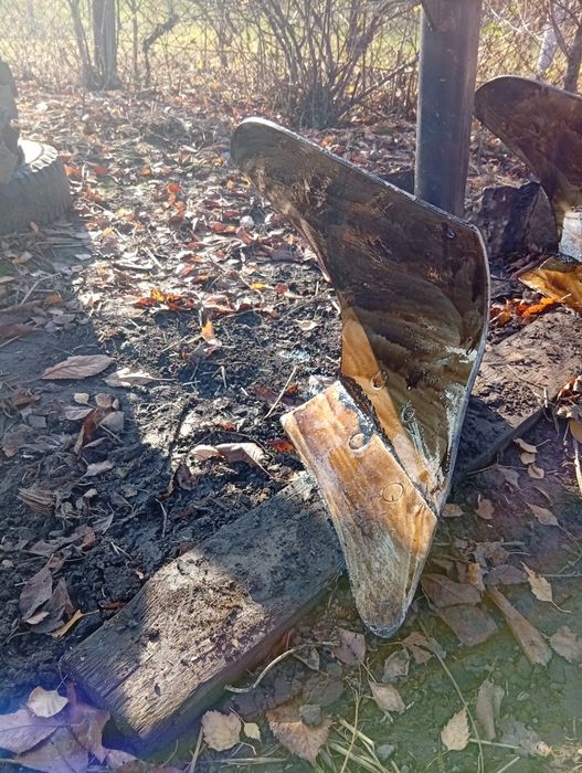 Продам Плуг 2-25