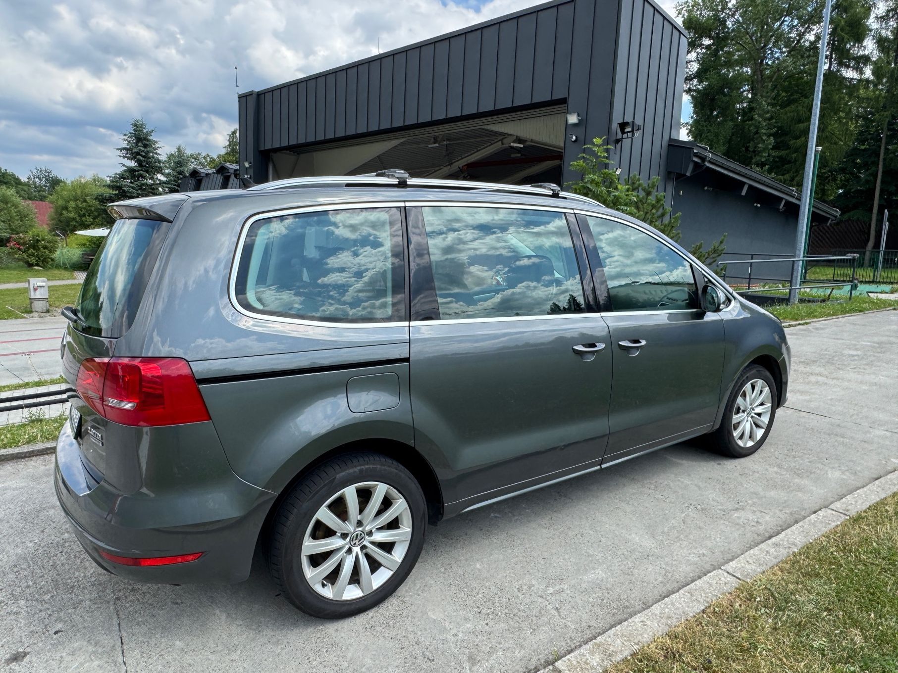 Volkswagen Sharan VW Sharan 2.0 TDI 140 KM DSG Highline