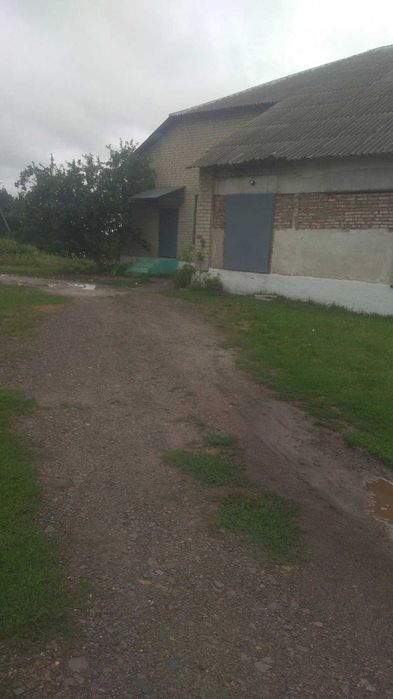 Комерційне приміщення 350 кв.м.