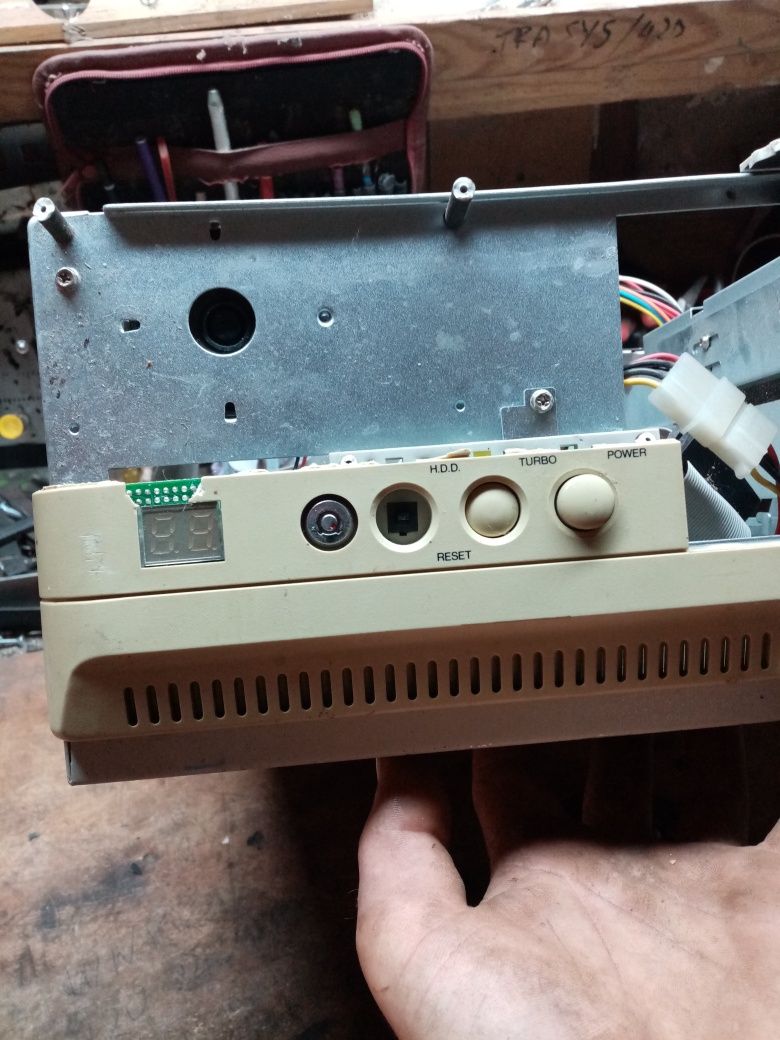 Komputer z 1997 roku.