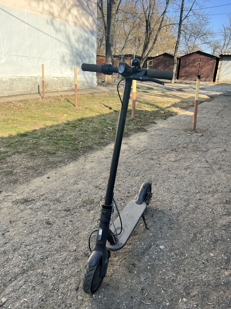 Электросамокат Xiaomi Mi Electric Scooter 1S