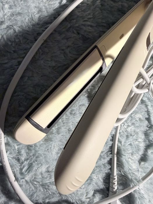 Вирівнювач волосся Philips BHS838/00 з технологією SenseIQ