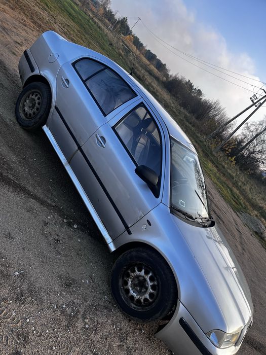 Skoda octavia 1.6 LPG wazny do 2033r