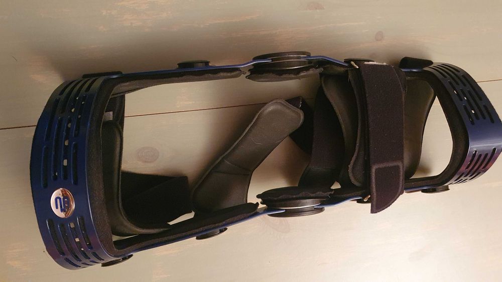 Stabilizator, orteza kolana Bauerfeind SecuTec Genu