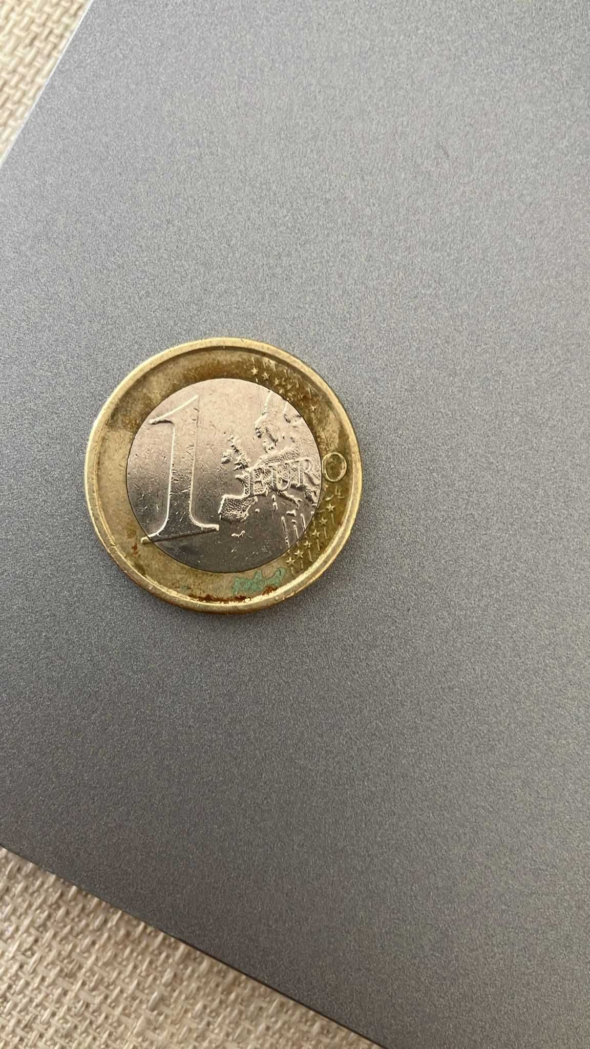 Moeda de 1 euro com defeito de cunhagem