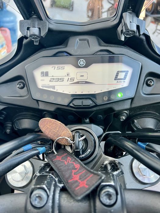 Yamaha Tracer 7 - Top