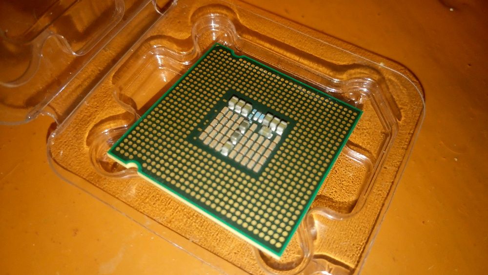 Процессор компютера Intel Core 2 Quad Q6600 LGA 775