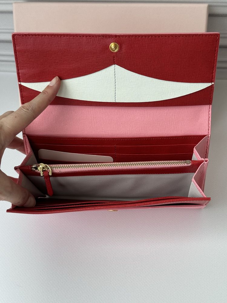Coccinelle гаманець кошелек furla італія
