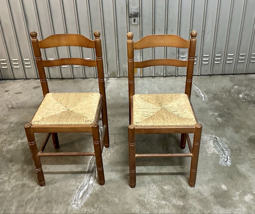 Cadeiras rusticas com assento de corda em excente estado