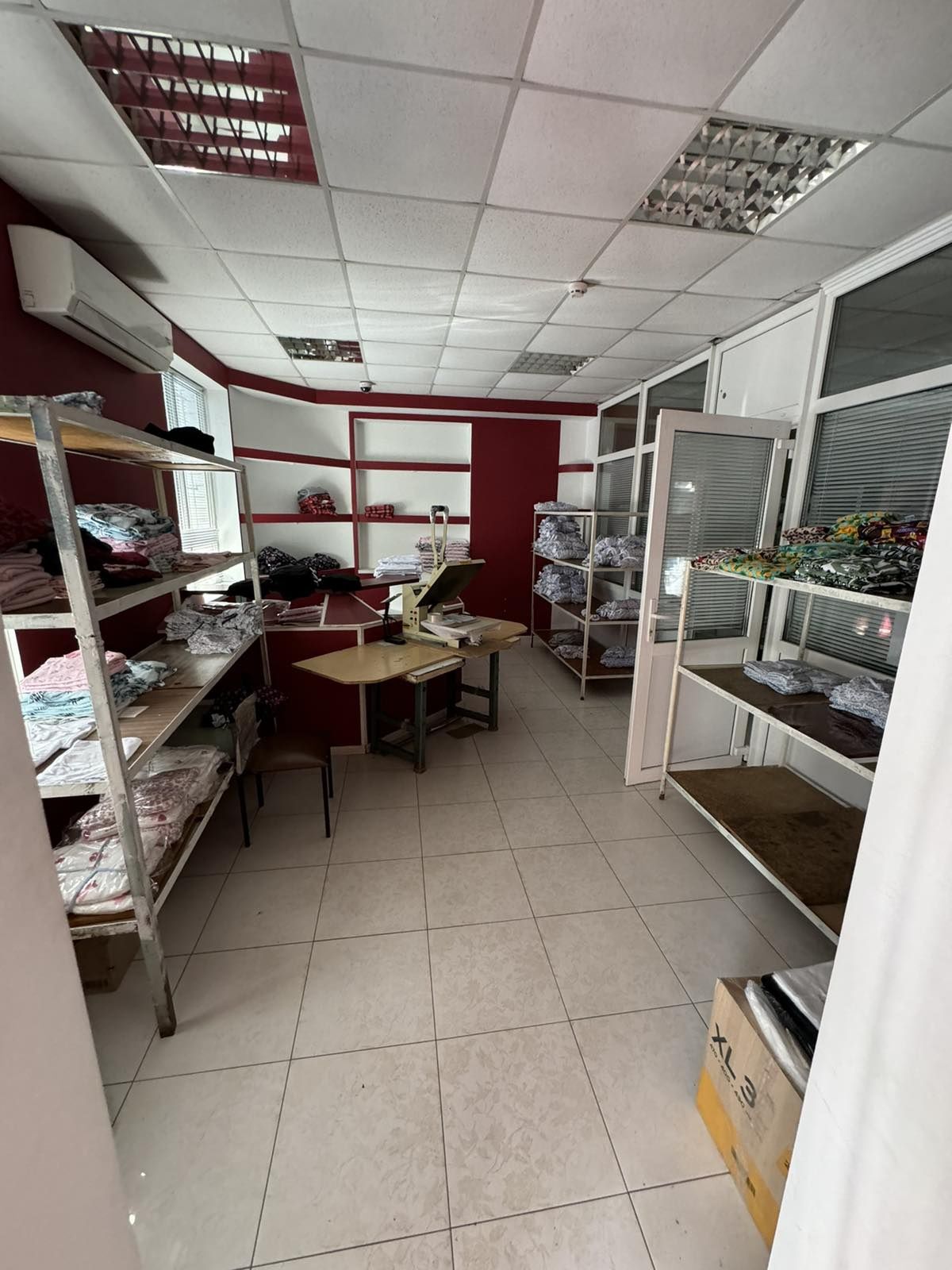Сдается в аренду помещение 434 м2, центр. Можно частями