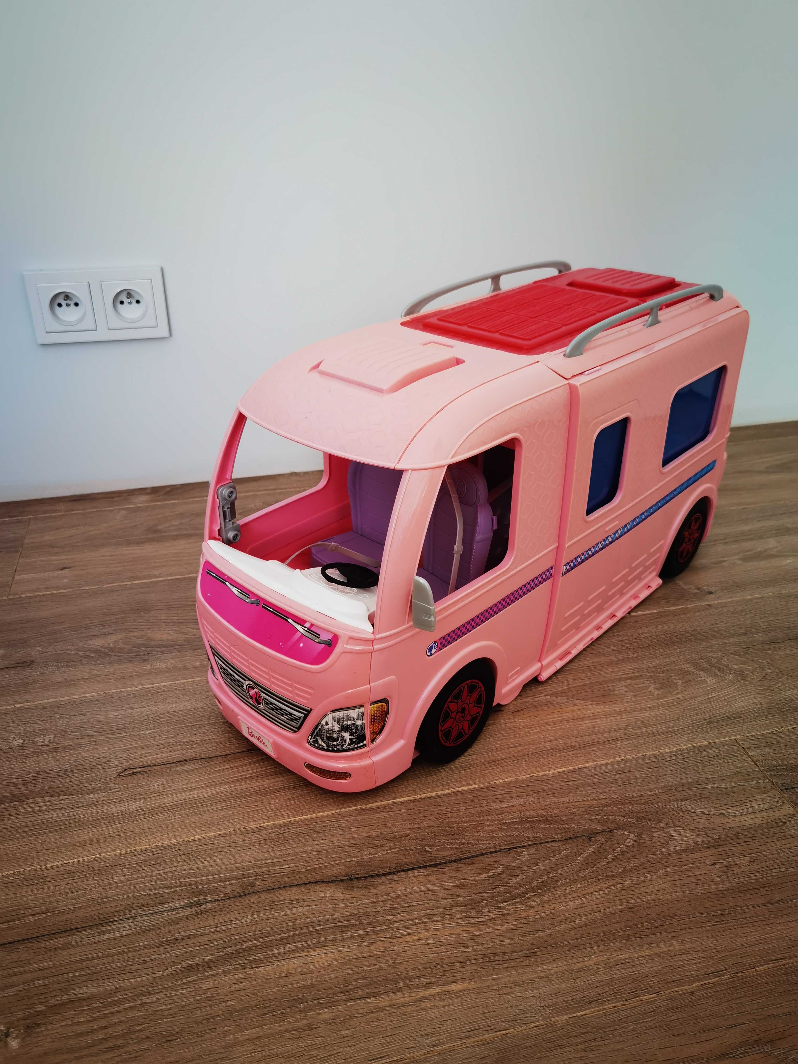 Kamper Barbie z akcesoriami
