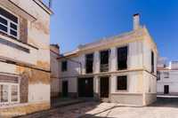 Casa Senhorial T4 com amplas áreas em Santa Eulália - Elvas