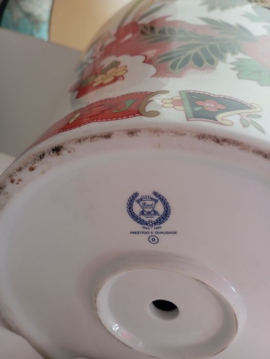 Candeeiro com abajour antigo