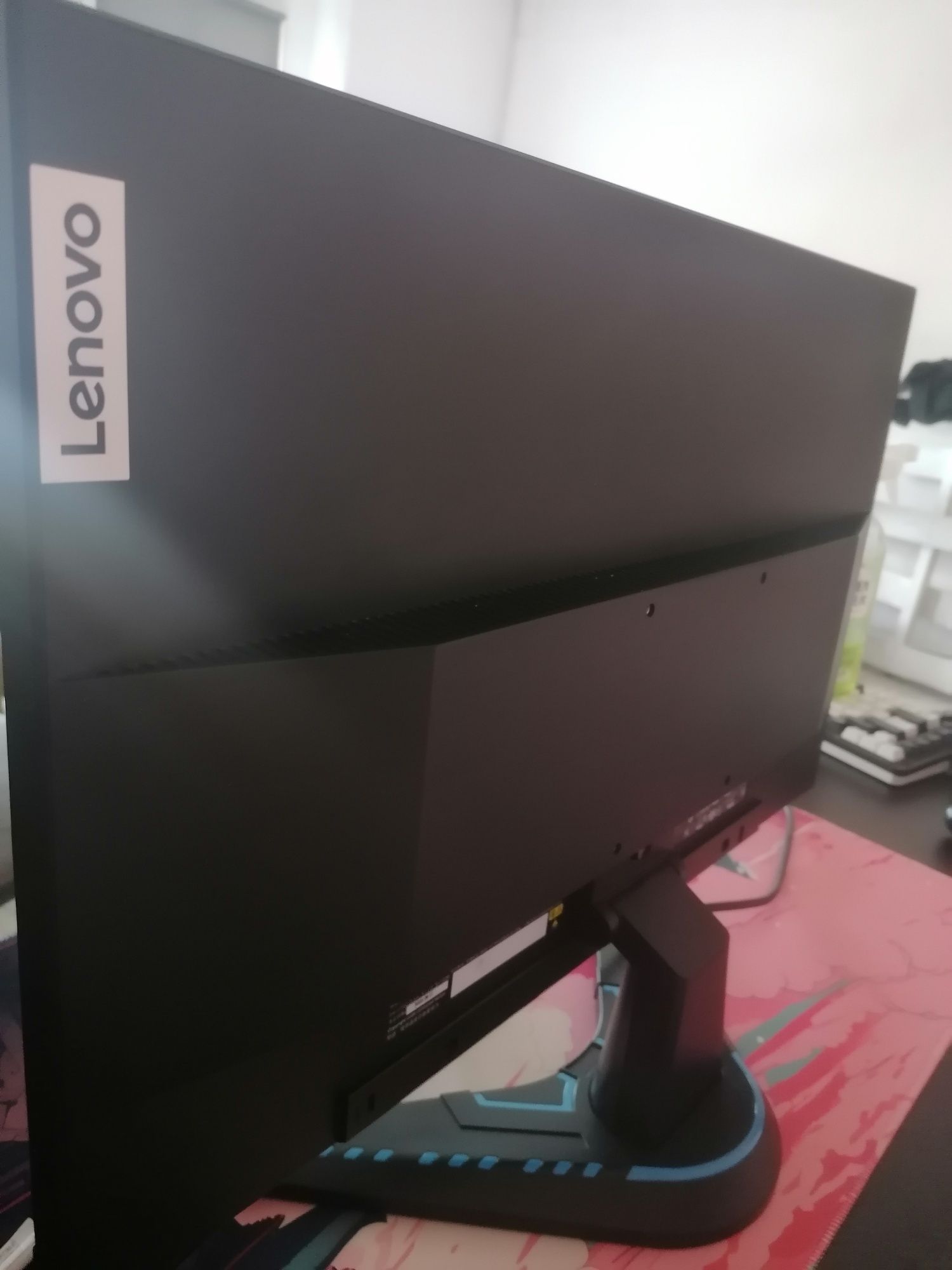 monitor 23"8 cala 100hz