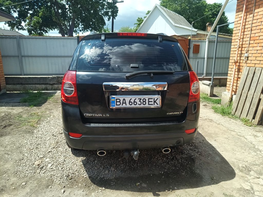 Продам Шевроле Captiva 2,4.