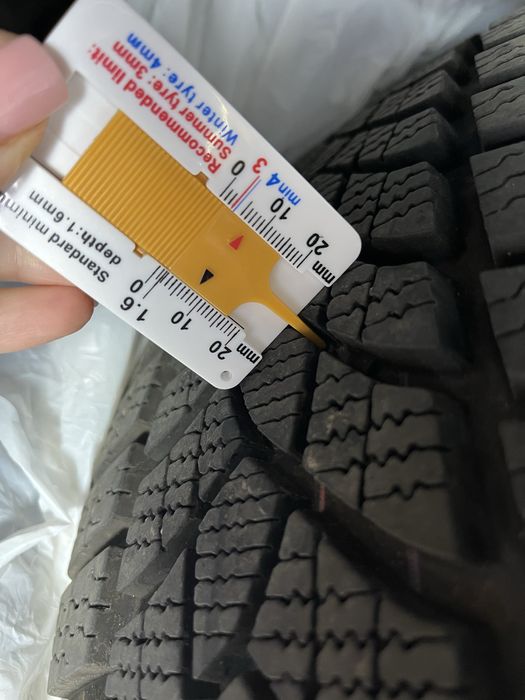 Зимові шини Goodyear UltraGrip 8 205/55 R16 91H