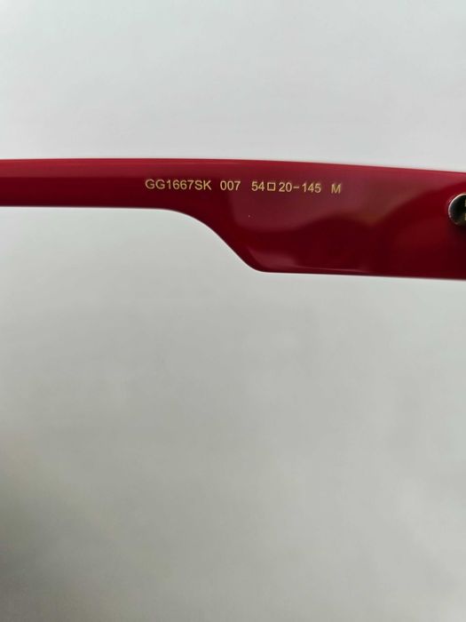 Óculos Gucci lindos com acessorios