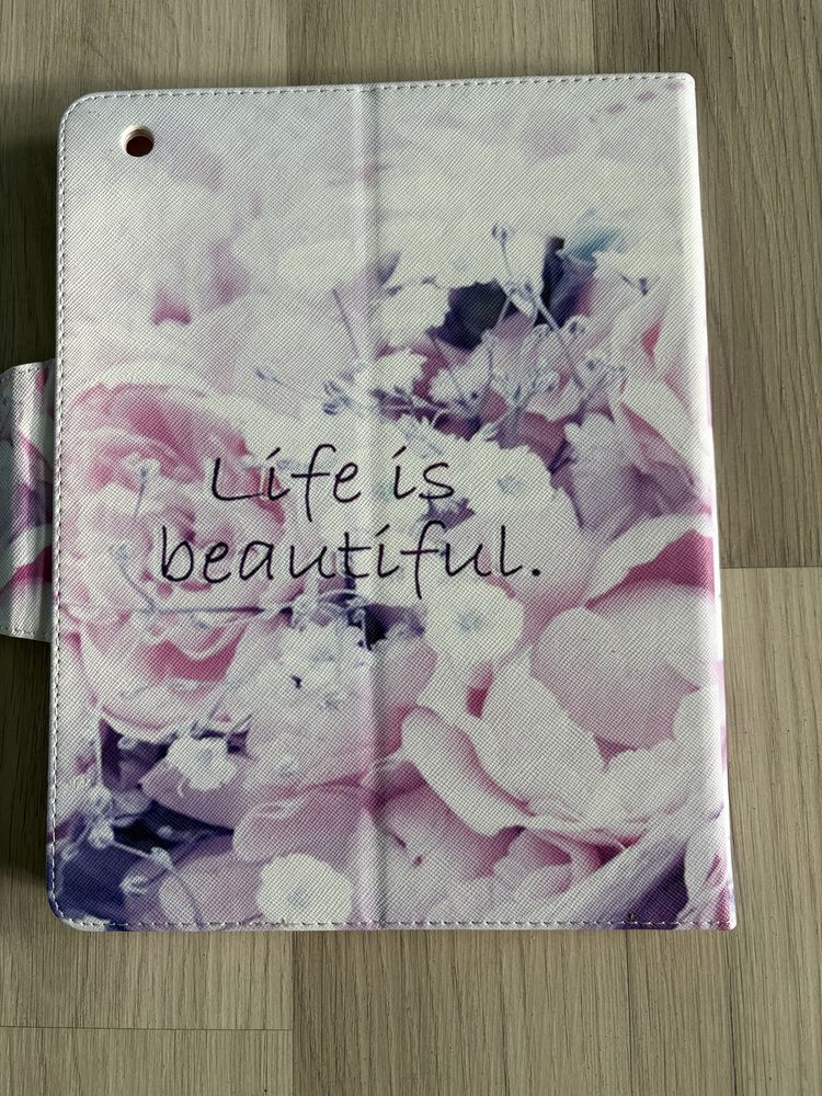 Etui do ipad 3 w kwiaty life is beautiful