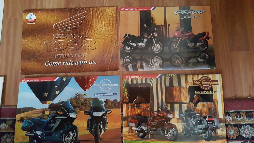 Catálogos de Motos vintage: BMW, Honda, Yamaha, Triumph, Vespa, SYM