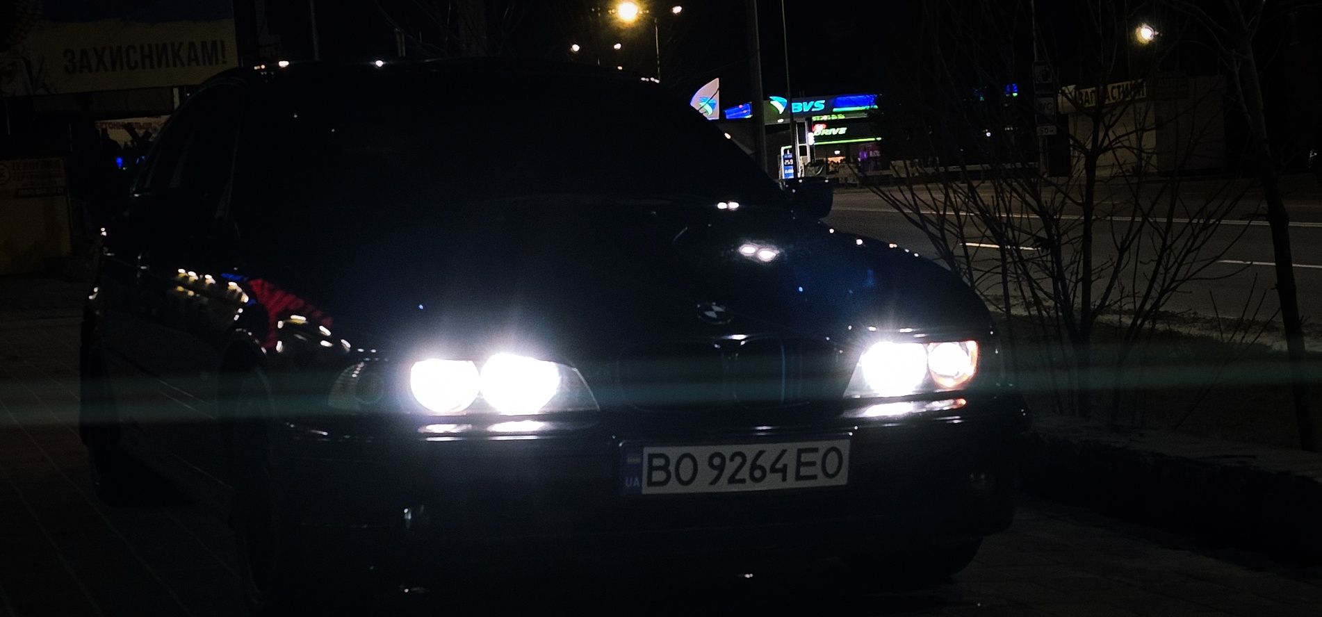 Заряжена BMW E39 2.0 (2001) — в ХОРОШОМУ СТАНІ !!! Тільки в добрі рук