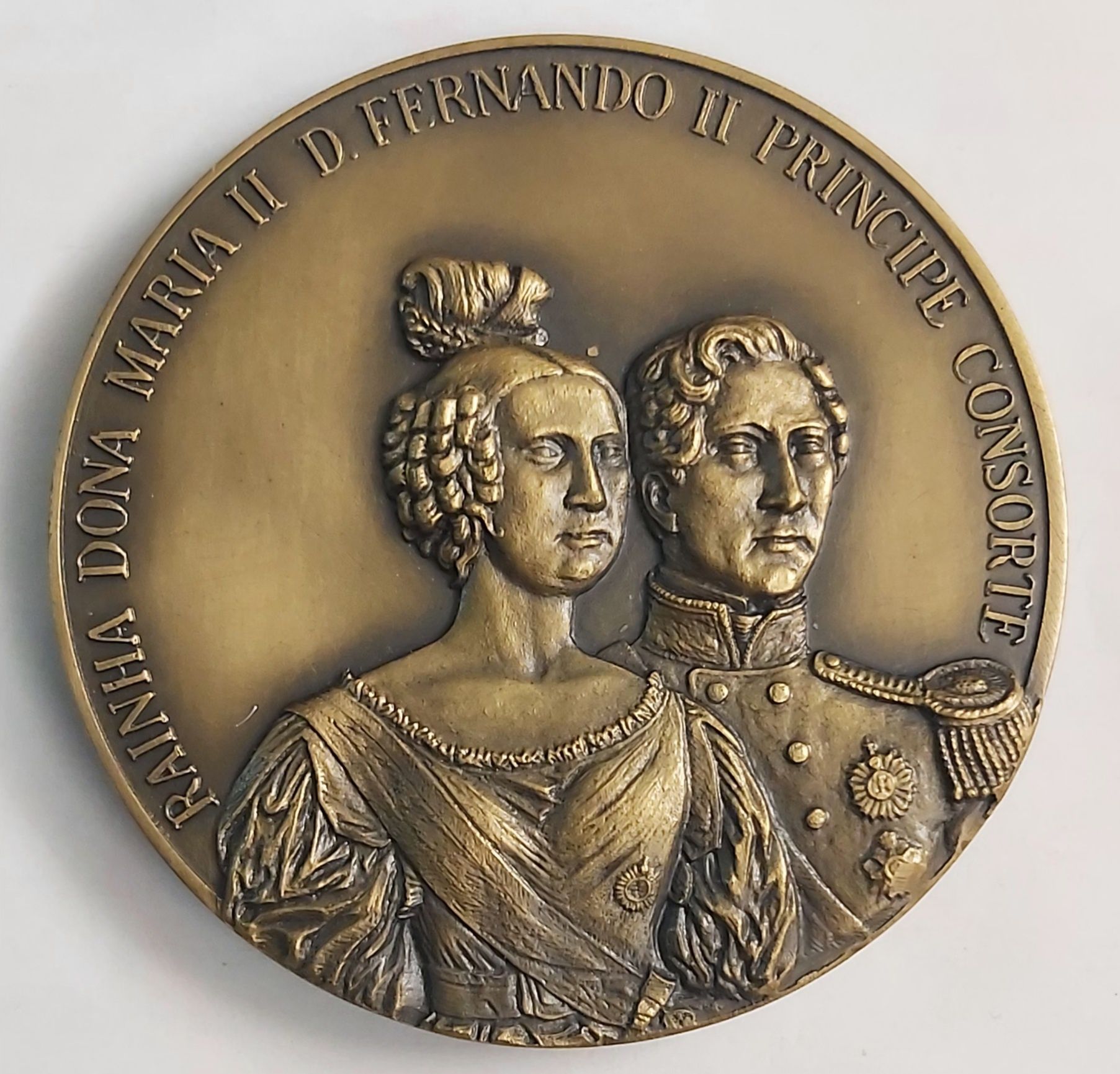 Medalhas Fernando Pessoa/D Maria II