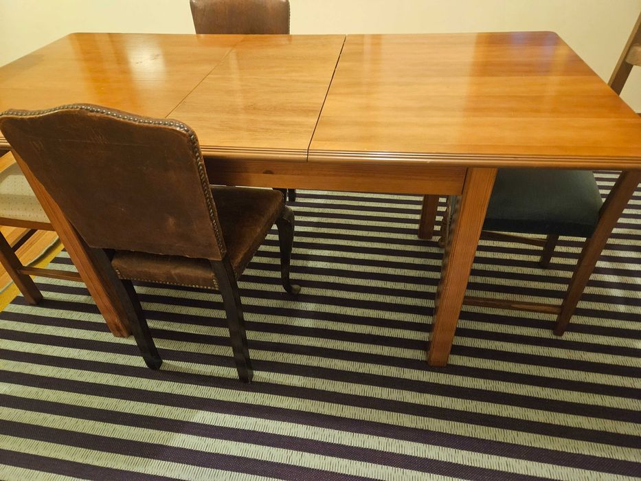 Mesa de sala de jantar