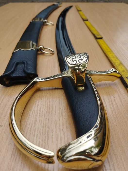 Szabla w typie Husarskiej z paluchem sprężysta do cięcia