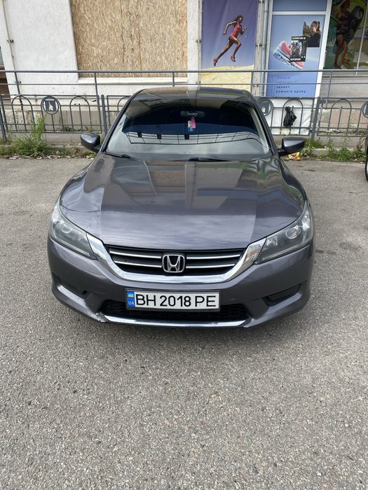 Хонда акорд 9 2014 рік, салон ручна робота